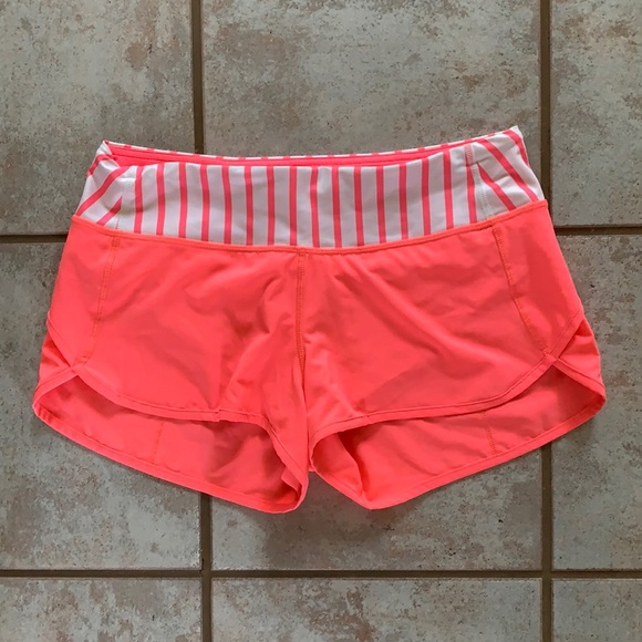 Lululemon speed up short size 6 - Picture 1 of 3